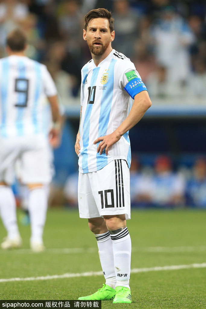 然而比赛的 然而比赛的